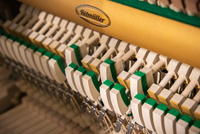 Ritmuller RS122 Ebony | Upright Piano